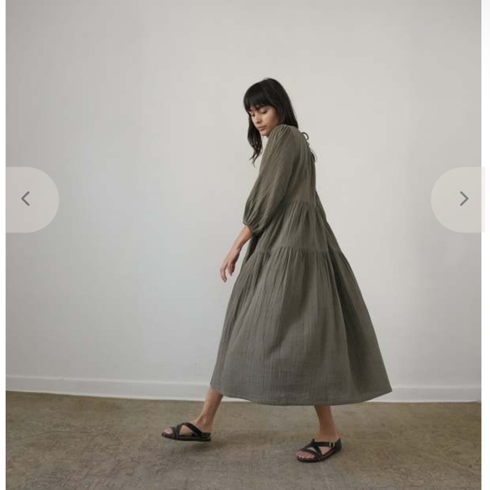 Women's Olive Midi Tiered Dress with Balloon Sleeves - Picture 4 of 9